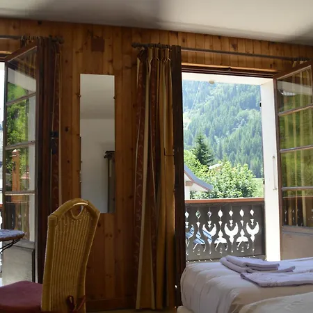 Hotell Le Genepy 2*