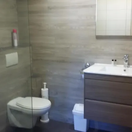 Le Genepy Hotel 2*