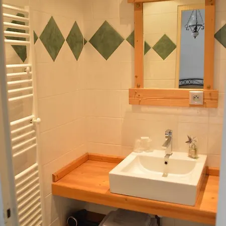 Le Genepy Hotel