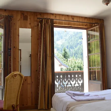 Le Genepy Hotel 2*